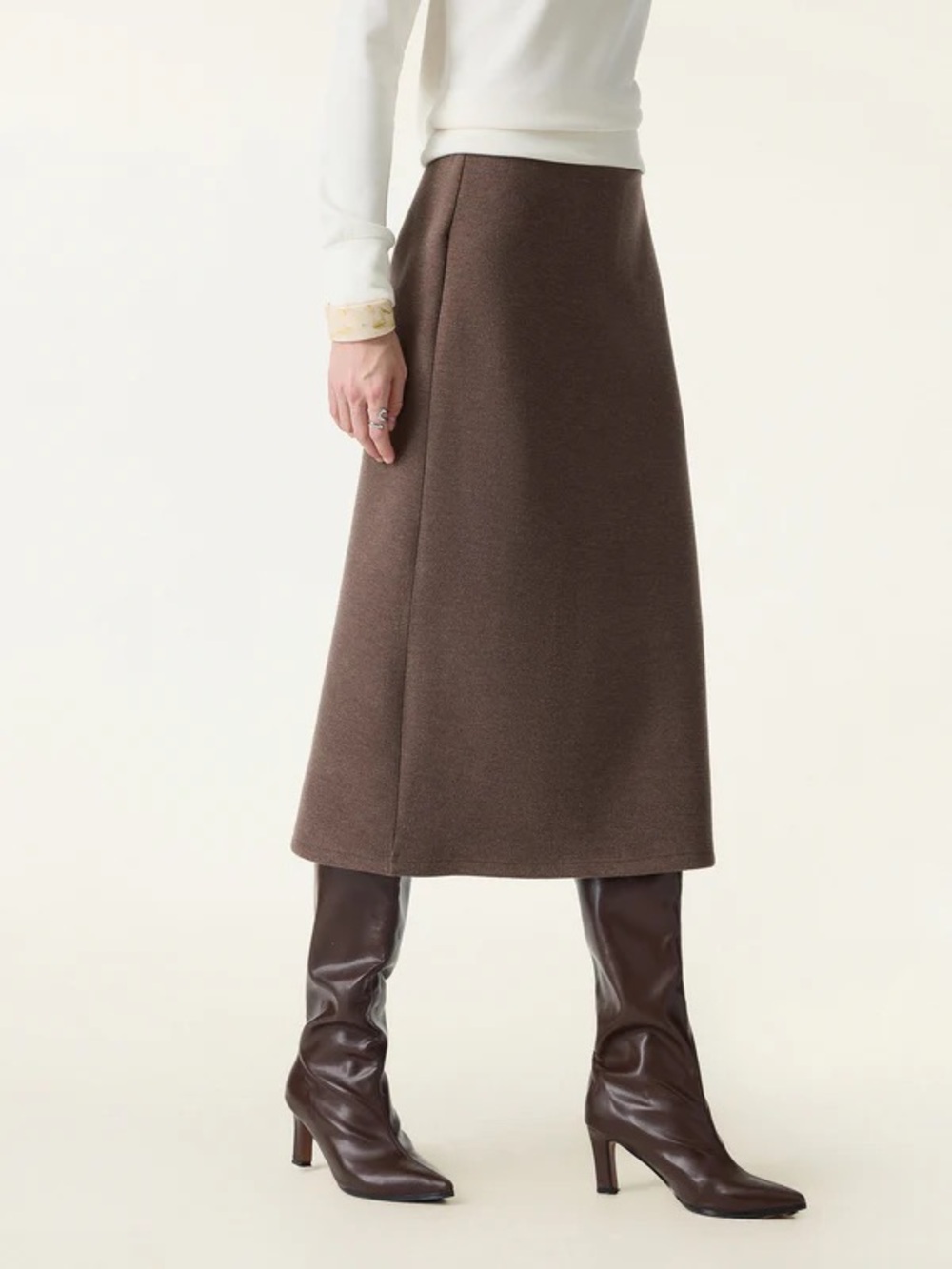 NWT OGL SLIMMING A LINE PULL ON MIDI SKIRT  IN BROWN